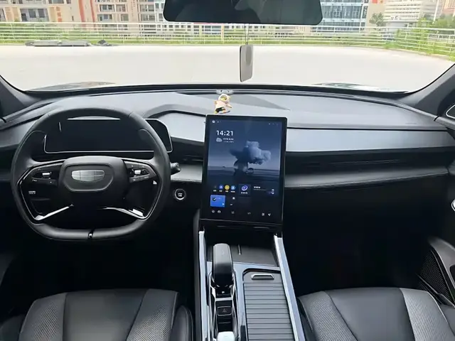GEELY BOYUE COOL SMART CONNECT+ (ТЕХНОЛОГИЧНОЕ ЦИФРОВОЕ ИСПОЛНЕНИЕ) 2023