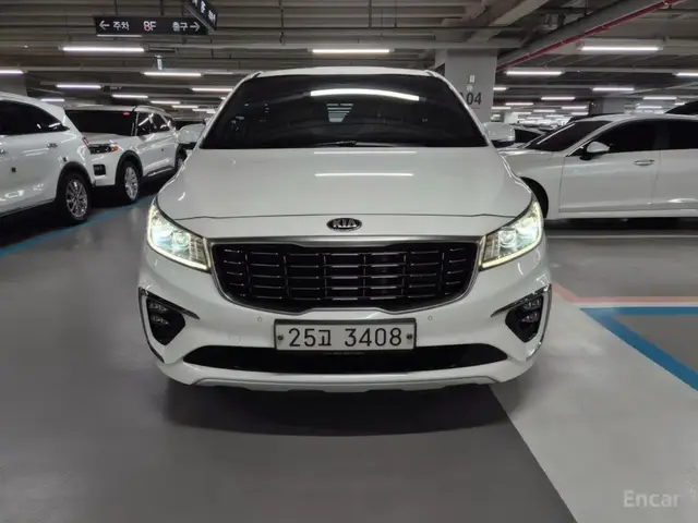 KIA CARNIVAL 9-МЕСТНАЯ ВЕРСИЯ БОГАТОЕ ОСНАЩЕНИЕ 2019