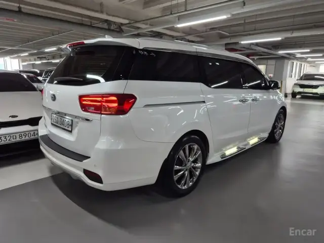 KIA CARNIVAL 9-МЕСТНАЯ ВЕРСИЯ БОГАТОЕ ОСНАЩЕНИЕ 2019