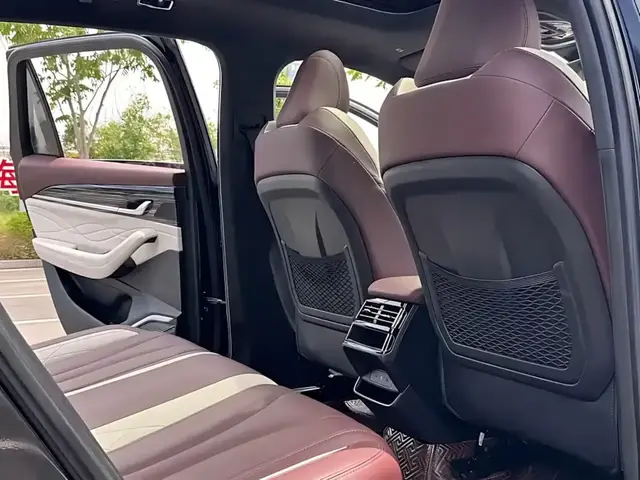 GEELY MONJARO 2.0TD DCT PREMIUM EDITION 2022