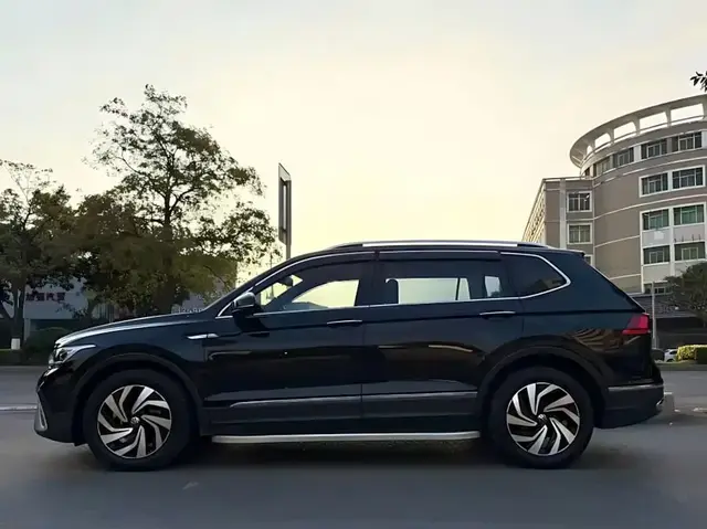 VOLKSWAGEN TIGUAN L 330TSI SMART 2022