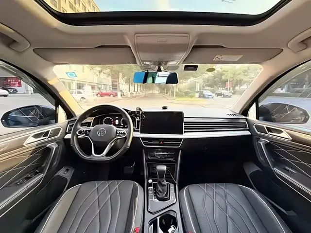 VOLKSWAGEN TIGUAN L 330TSI SMART 2022