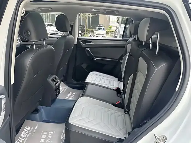 VOLKSWAGEN TAYRON R-LINE HIGH-PERFORMANCE EDITION (БОГАТЫЙ ПРЕДТОП) 2023