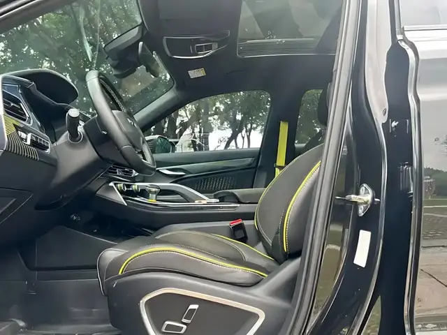 GEELY XINGYUE 2.0T AT LIGHTNING EDITION (МАКСИМАЛЬНАЯ 2WD) 2022