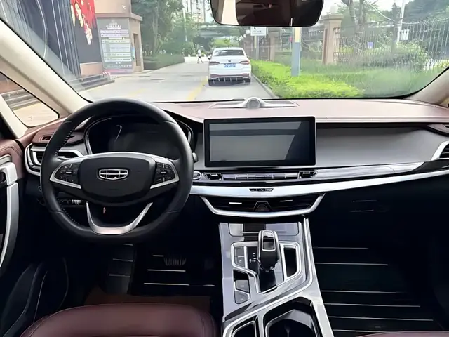 GEELY JIAJI 1.8TD DCT PLATINUM LUXURY EDITION (МАКСИМАЛЬНАЯ) 2023
