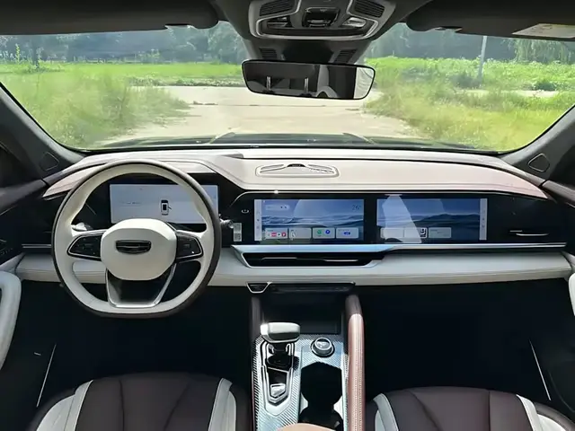 GEELY XINGYUE L 2.0TD DCT 2WD PREMIUM EDITION (БОГАТАЯ ПРЕДТОПОВАЯ) 2023