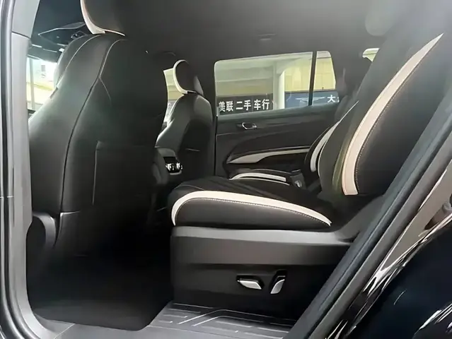 FORD EQUATOR 2.0T ECOBOOST 225 PREMIUM BLACK YAO TILT ORANGE (7 МЕСТ 2/2/3) 2023