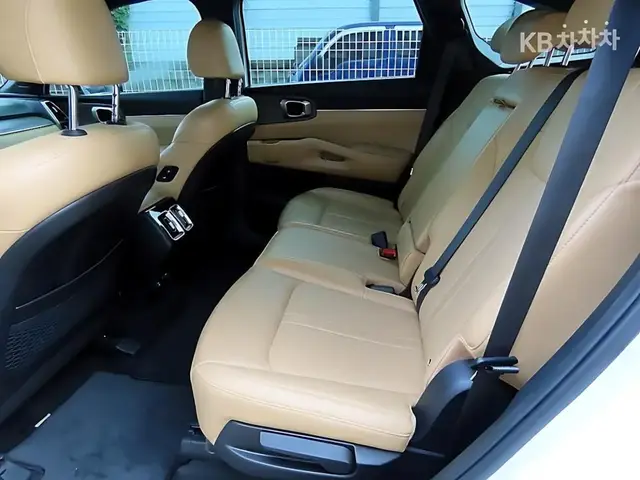 KIA SORENTO 2.2 D PRESTIGE (С ДОЗАКАЗАННЫМИ ПАКЕТАМИ STYLE DRIVE WISE PANORAMA) 2022