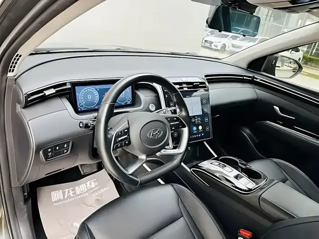 HYUNDAI TUCSON 1.5T DCT LUX PREMIUM EDITION (УДЛИНЕННАЯ БАЗА) 2022