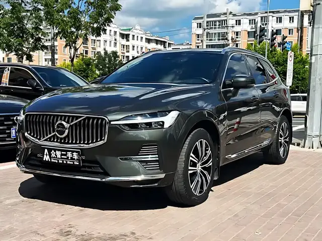 VOLVO XC60 B5 AWD INSCRIPTION LUXURY EDITION (МАКСИМАЛЬНАЯ ДЛЯ ЭТОГО МОТОРА) 2022