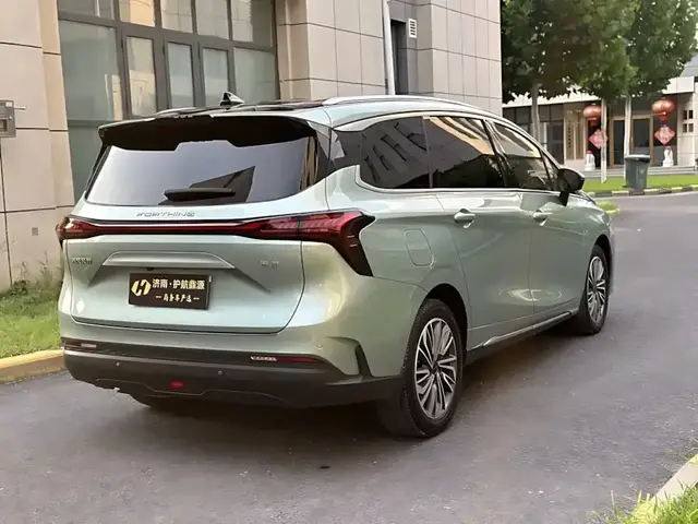 DONGFENG FORTHING YACHT 1.5T DCT WAVE CHASER EDITION (НА МАКСИМАЛЬНОМ ЗАВОДСКОМ ДООСНАЩЕНИИ) 2023