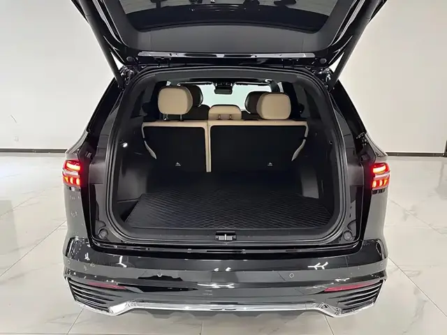 GEELY XINGYUE L 2025