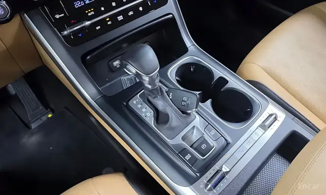 KIA CARNIVAL 2.2D AT 9-SEATER PRESTIGE (С ПАКЕТАМИ POWER DOORS STYLE NAV 12.3) 2022