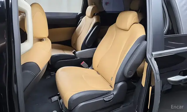 KIA CARNIVAL 2.2D AT 9-SEATER PRESTIGE (С ПАКЕТАМИ POWER DOORS STYLE NAV 12.3) 2022