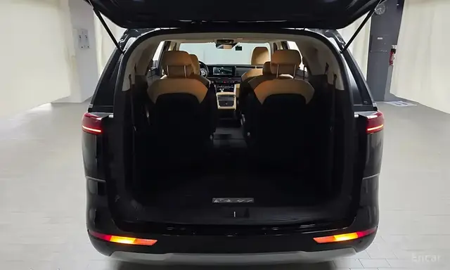 KIA CARNIVAL 2.2D AT 9-SEATER PRESTIGE (С ПАКЕТАМИ POWER DOORS STYLE NAV 12.3) 2022