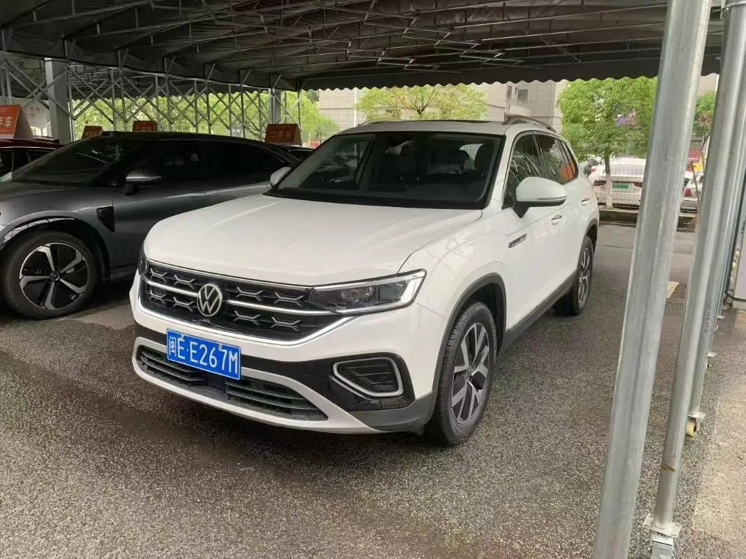 VOLKSWAGEN TAYRON 2022