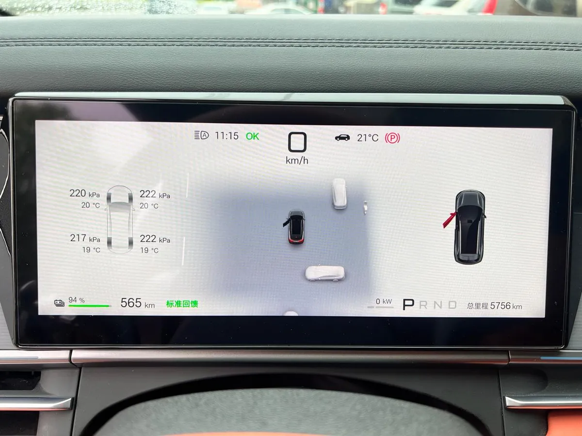 BYD TANG L EV 2025