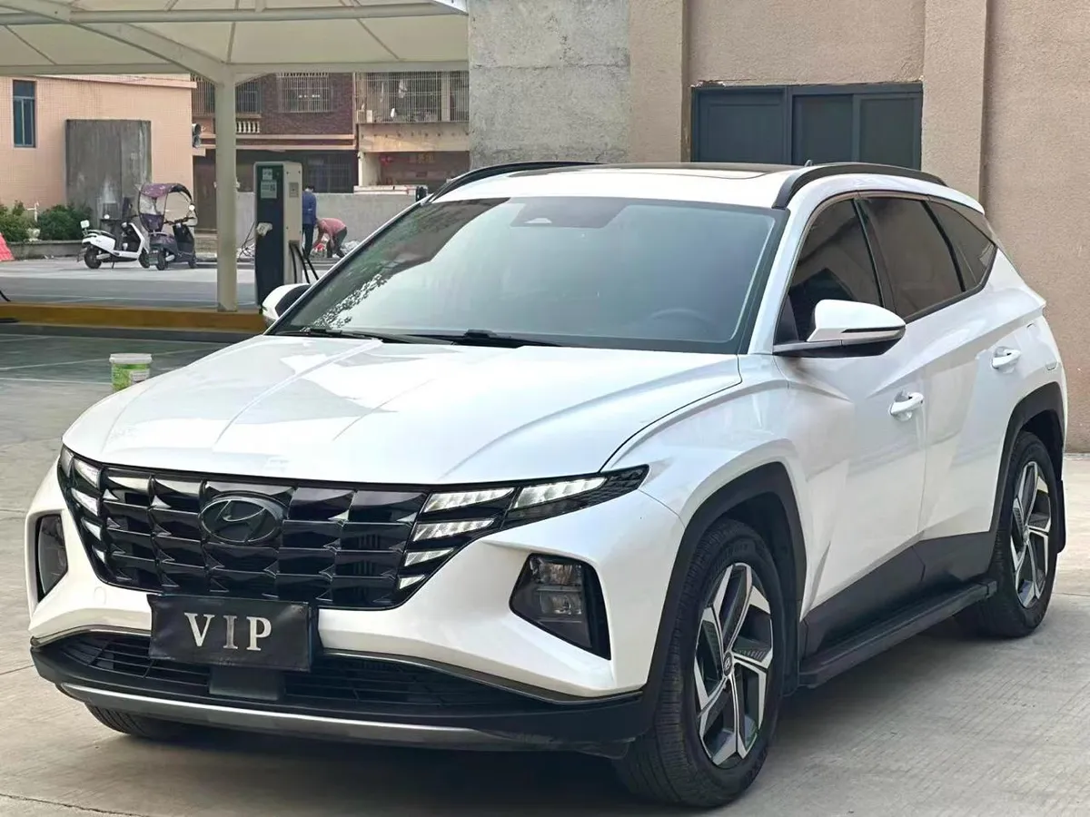 HYUNDAI TUCSON 2023