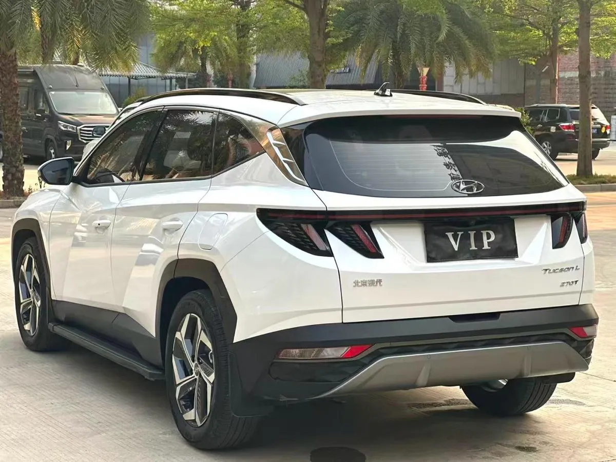 HYUNDAI TUCSON 2023