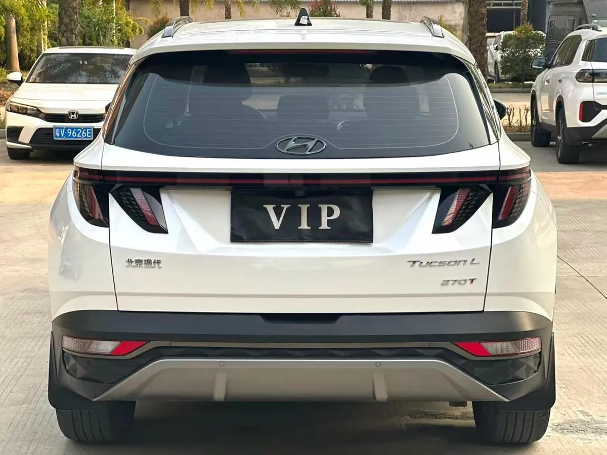 HYUNDAI TUCSON 2023