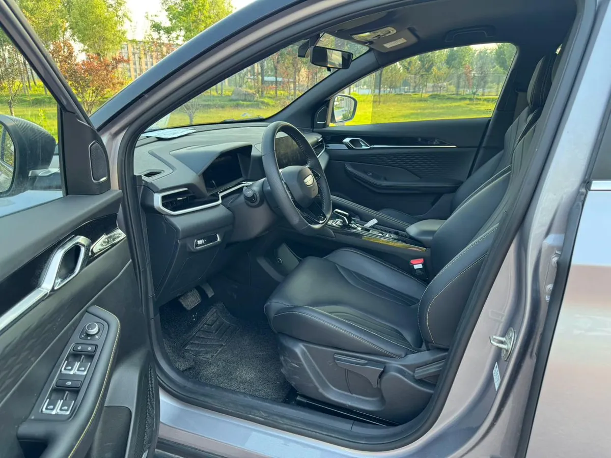 GEELY COOLRAY L 2025