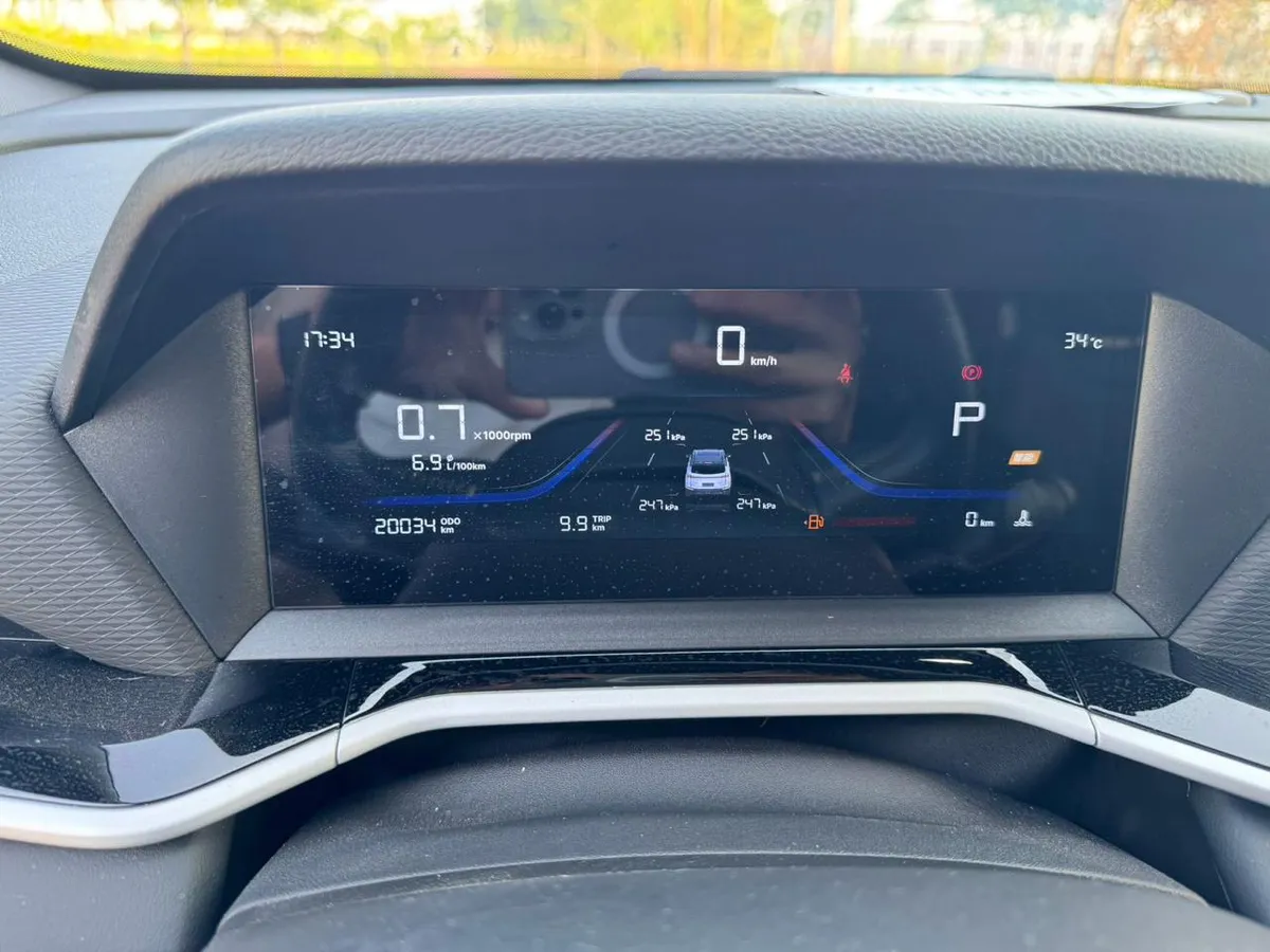 GEELY COOLRAY L 2025