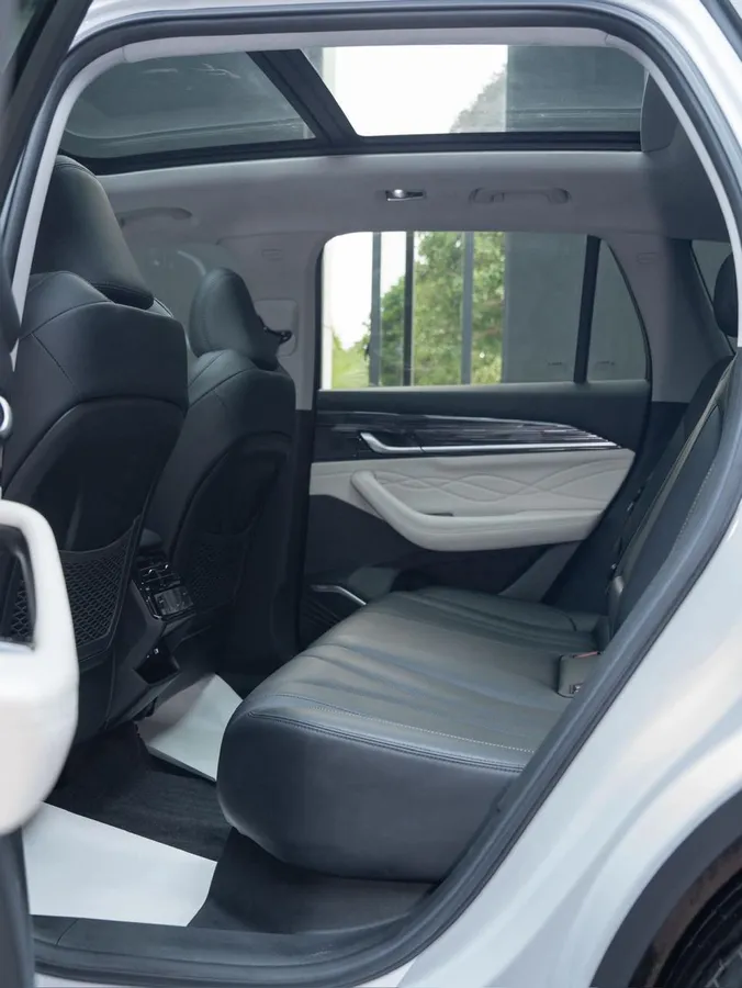 GEELY MONJARO FLAGSHIP 2023