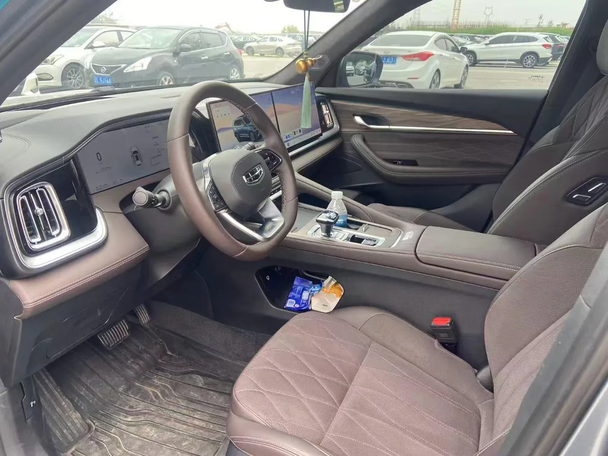 GEELY XINGYUE L 2025
