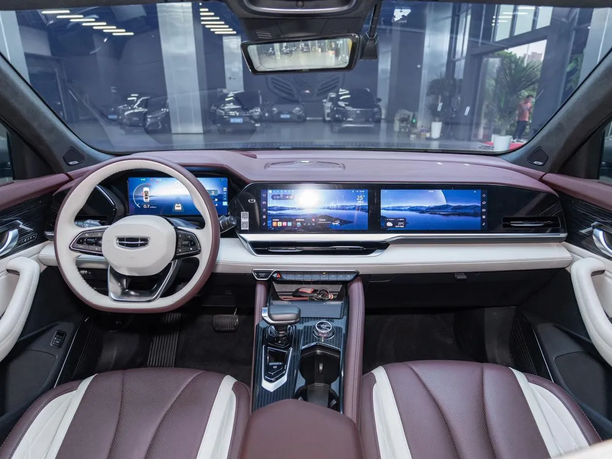 GEELY MONJARO 2023