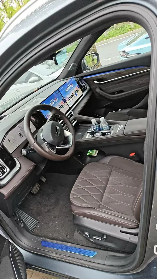 GEELY XINGYUE L 2026