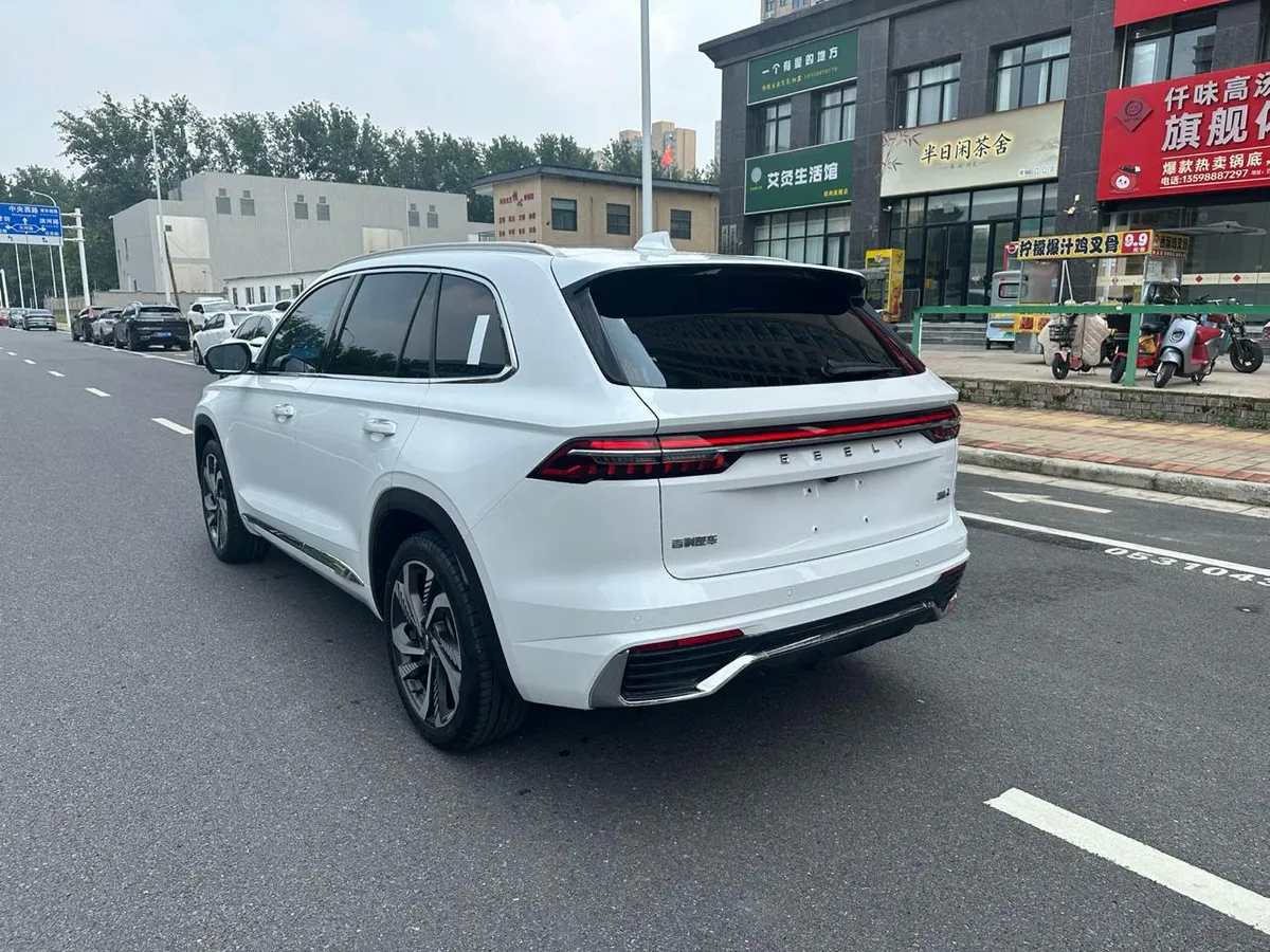 GEELY XINGYUEL 2023