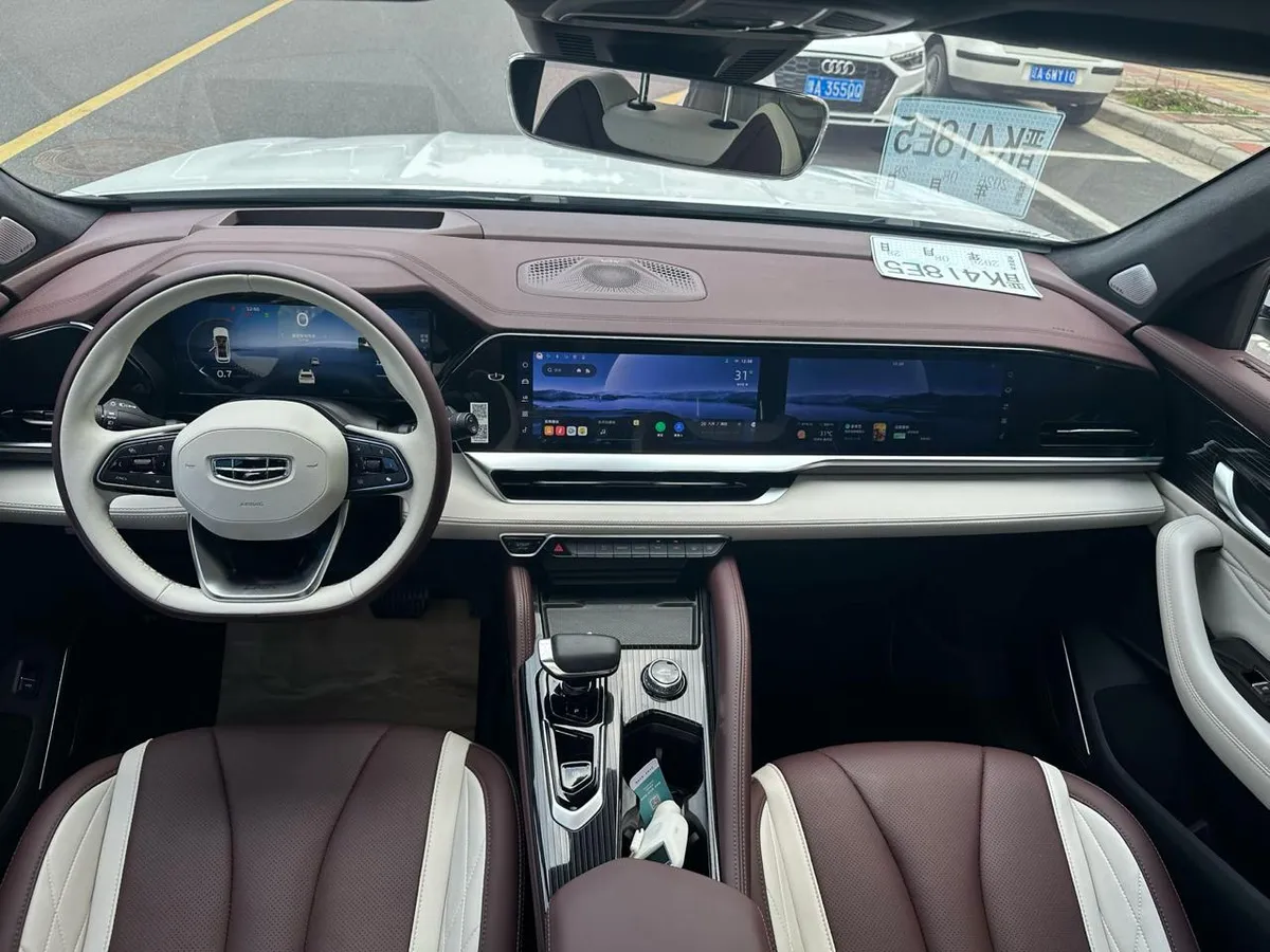 GEELY XINGYUEL 2023