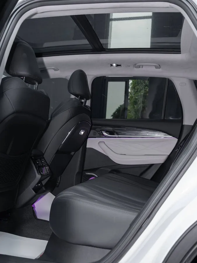 GEELY MONAJRO 2WD 2023