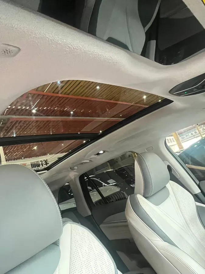 GEELY MONAJRO 2023