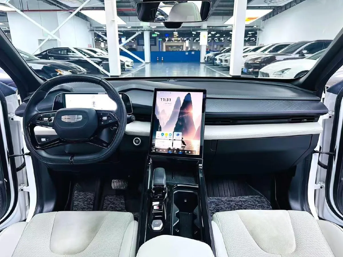 GEELY BOYUE COOL 2023