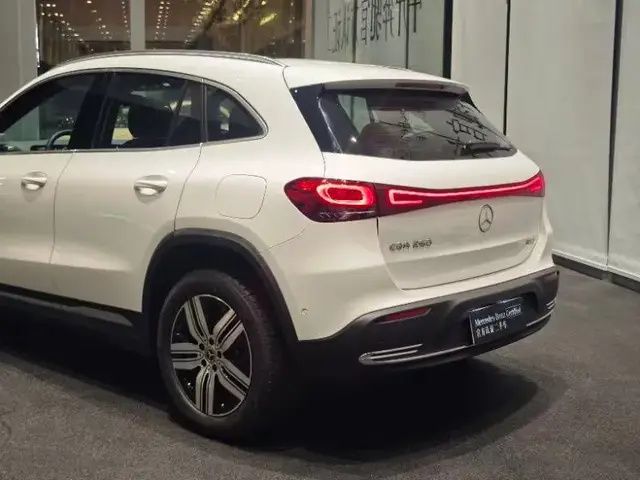 MERCEDES-BENZ EQA 260 2023