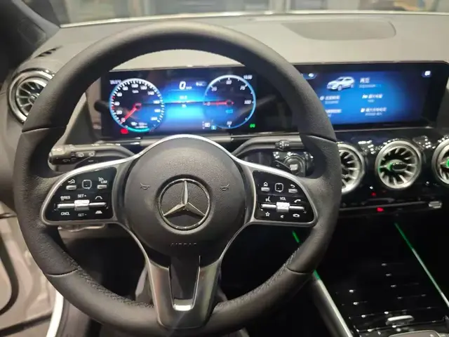 MERCEDES-BENZ EQA 260 2023