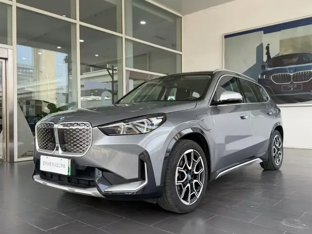 BMW IX1 EV 2023