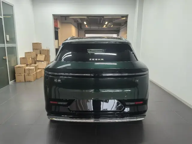ZEEKR 7X 2024