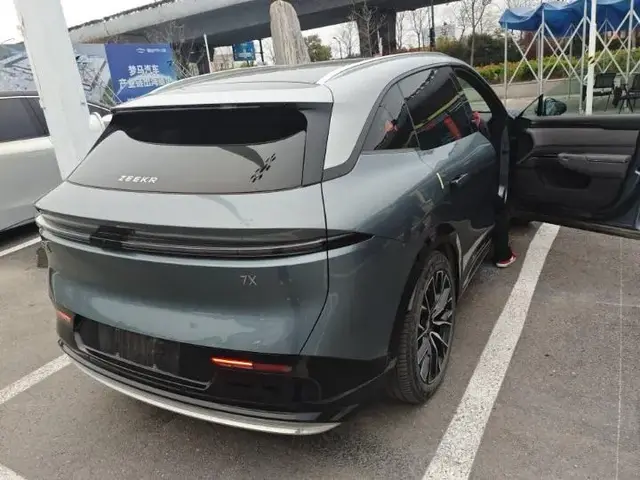 ZEEKR 7X 2025