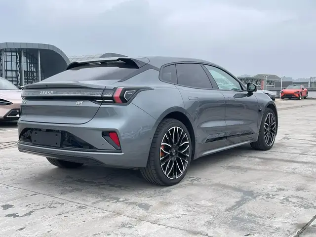 ZEEKR 001 YOU 4WD EDITION 2025