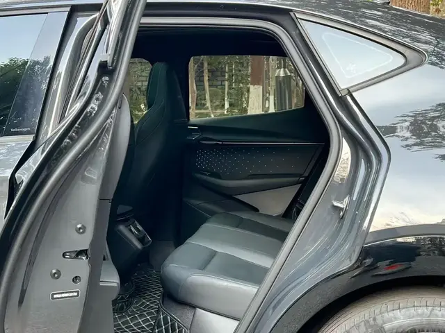 VOLKSWAGEN UNYX 2024