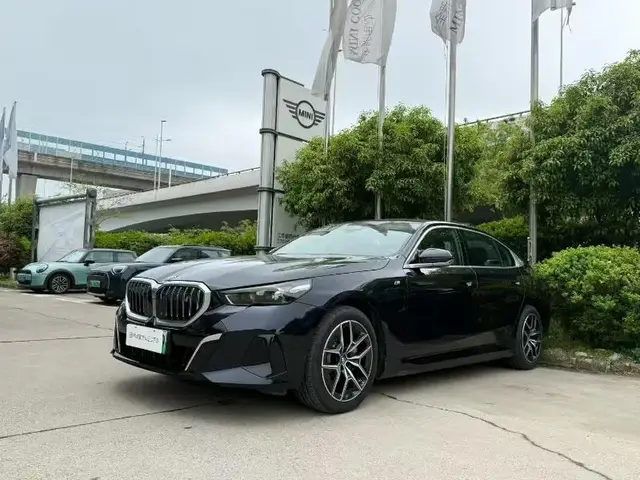 BMW I5 2025