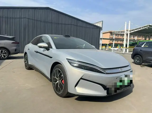 BYD HAN L EV 2025