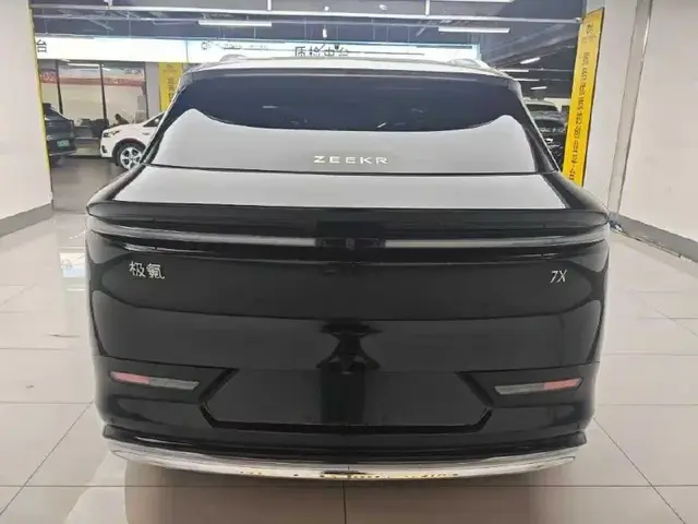 ZEEKR 7X 2024