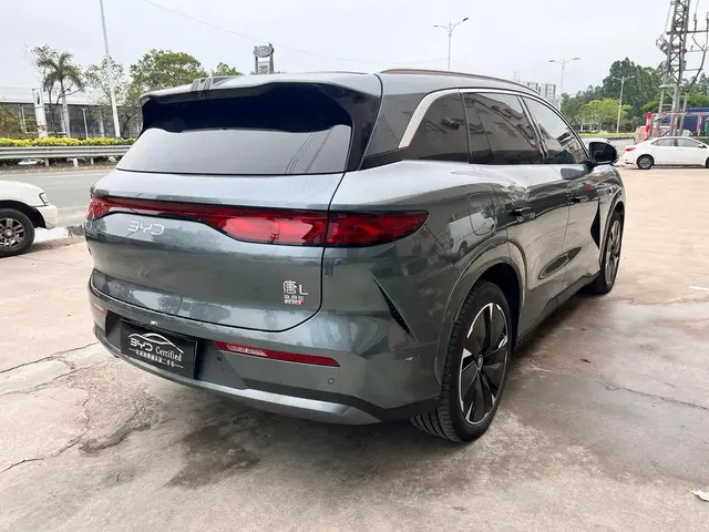 BYD TANG L EV 2025