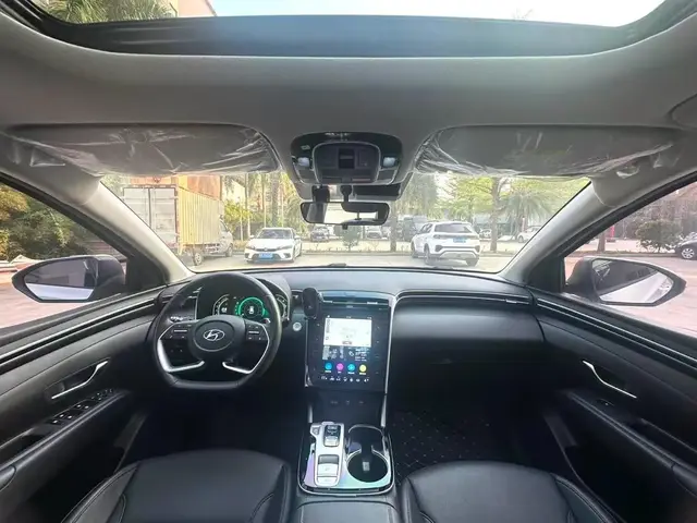 HYUNDAI TUCSON 2023