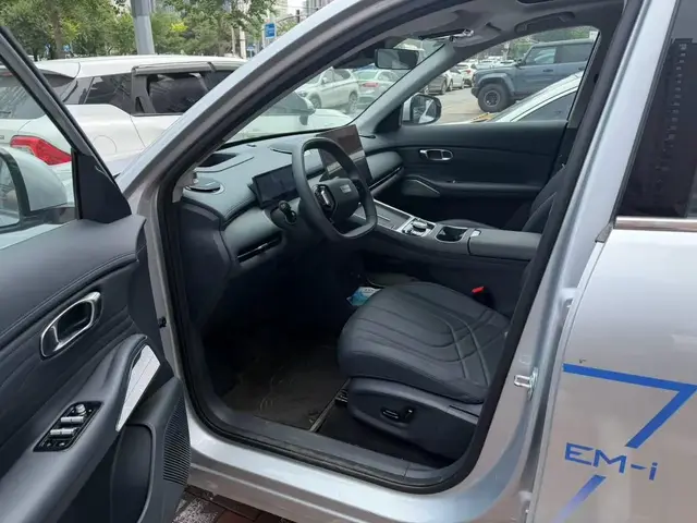 GEELY GALAXY STARSHIP EM-I GALAXY STARSHIP 7 EM-I 2025