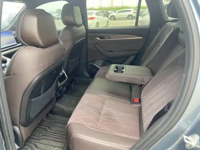 GEELY XINGYUE L 2025