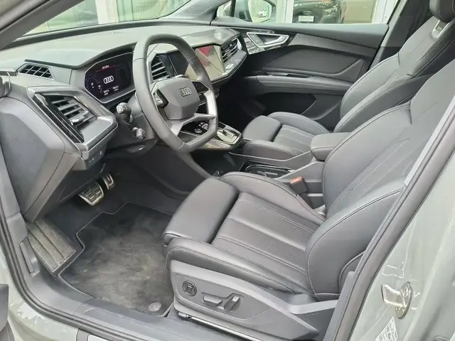 AUDI Q4 E-TRON 2024